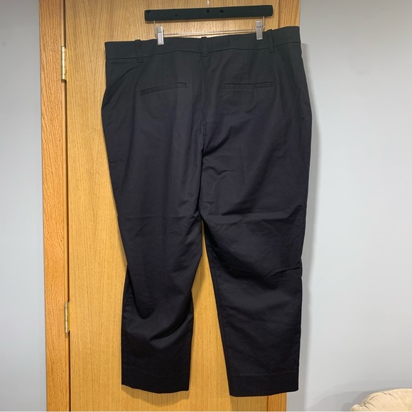 Vince Women's Cigarette Trouser in Black - Size 20 - Picture 4 of 7